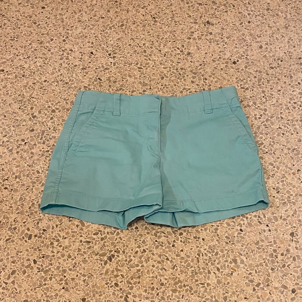Light blue vineyard vines shorts